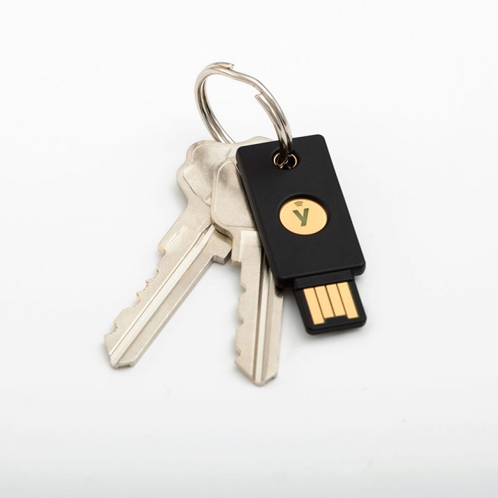 کلید امنیتی یوبیکی YubiKey 5 NFC